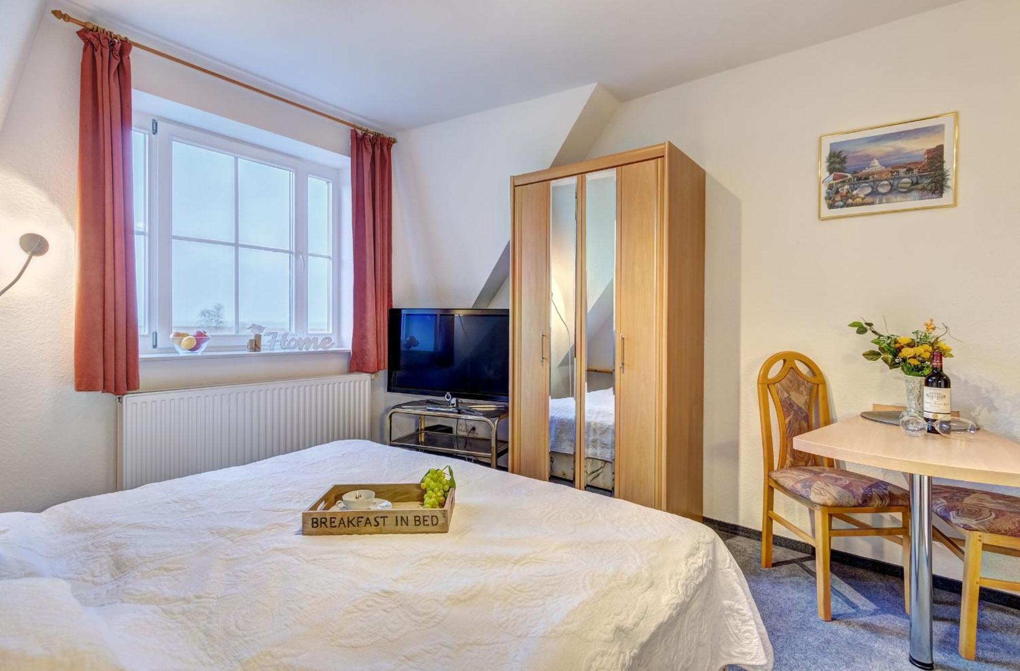 Haus Ostseeglueck - Ferienwohnung Mittagssonne Mit Gemeinschaftssauna Лоддін Екстер'єр фото